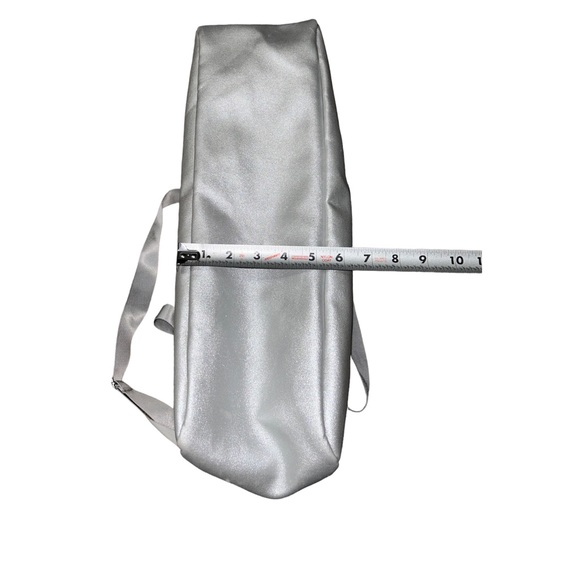 Monat metallic silver shimmer gym duffle bag - Picture 3 of 6